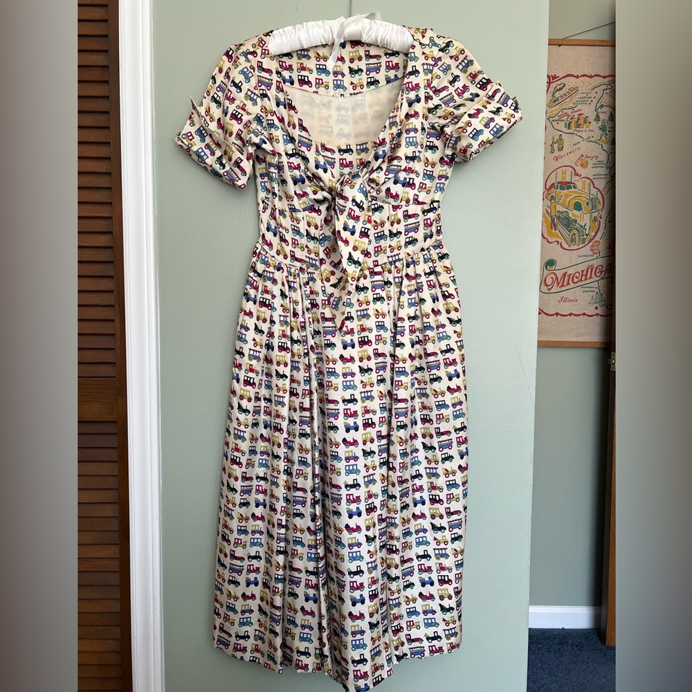 RARE Vintage 1950s Multi Color Colorful Silk Novelty Print Classic Cars Dress